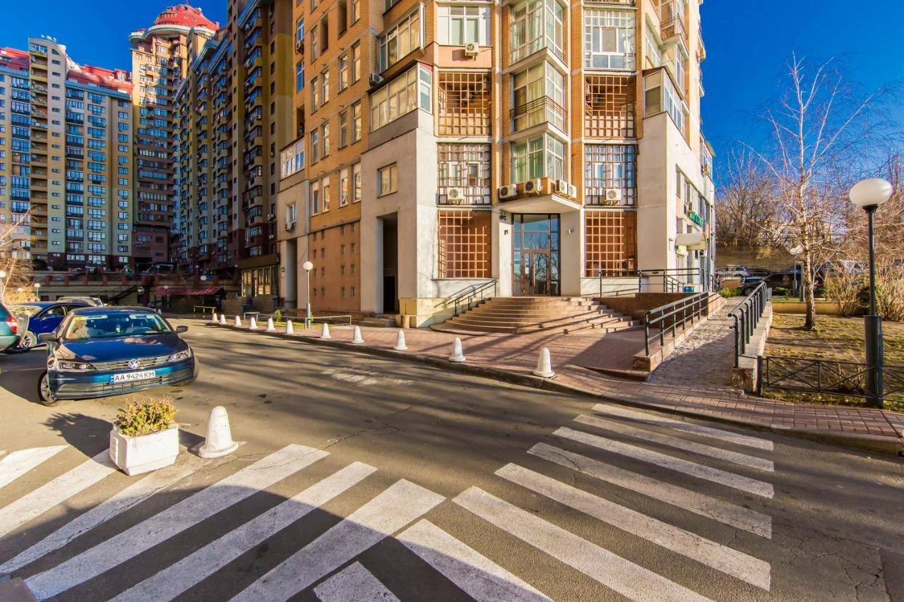 2К Квартира У Новому Будинку, Печерськ เคียฟ ภายนอก รูปภาพ
